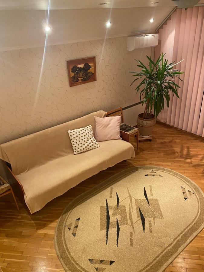 U Eli Hotel Polyana  Eksteriør billede