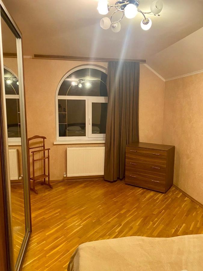 U Eli Hotel Polyana  Eksteriør billede