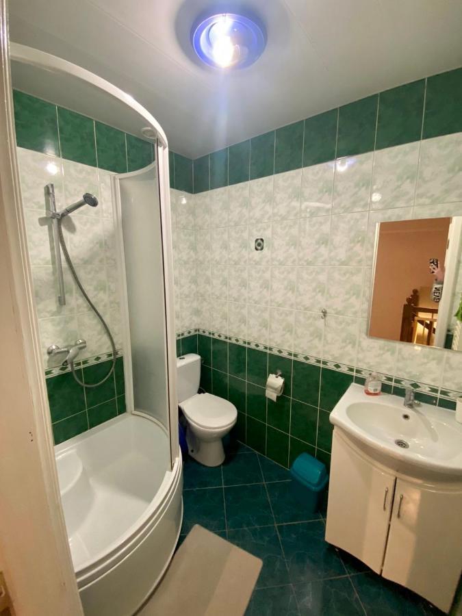 U Eli Hotel Polyana  Eksteriør billede